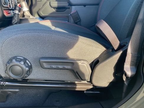 New 2026 Jeep Gladiator Rubicon image 12