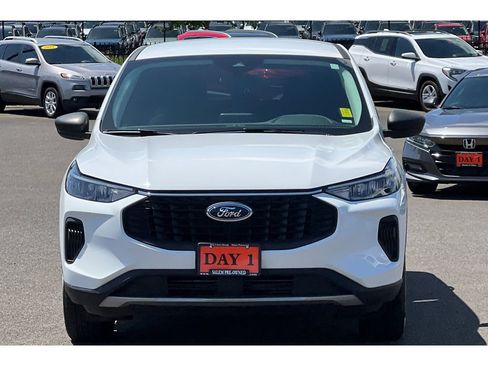 Used 2024 Ford Escape Active image 11