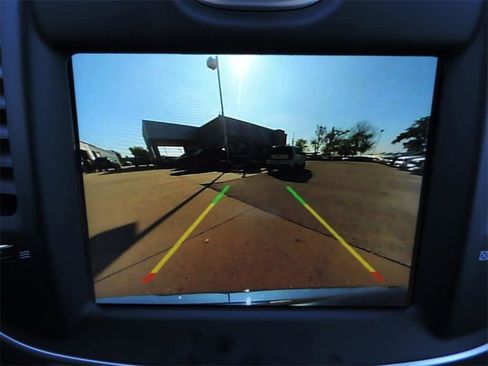 Used 2021 Chrysler 300 Touring L image 25