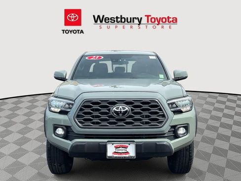 Certified 2023 Toyota Tacoma TRD Off-Road image 3