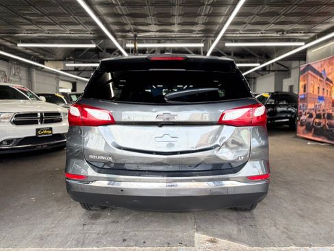 Used 2019 Chevrolet Equinox LT w/ Driver Convenience Package FWD image 5