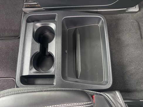 Used 2021 Ford Explorer XLT w/ Equipment Group 202A image 41