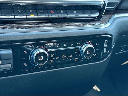 Used 2024 GMC Sierra 1500 Elevation image 15