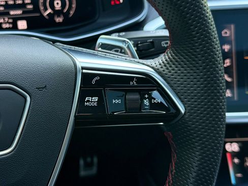 Used 2021 Audi RS 6 AWD/4WD image 43