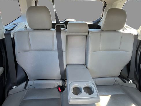 Used 2015 Subaru Forester 2.5i Touring w/ Eyesight & Navigation System image 13