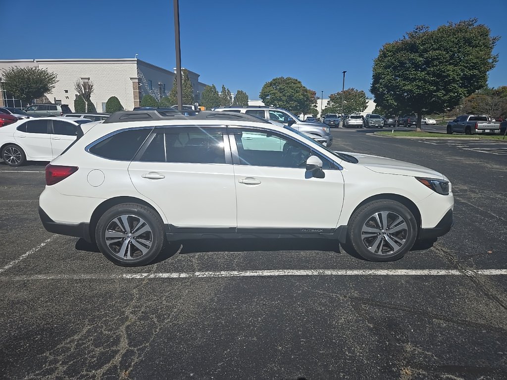 Used 2019 Subaru Outback 2.5i Limited w/ Popular Package #2 AWD/4WD image 2
