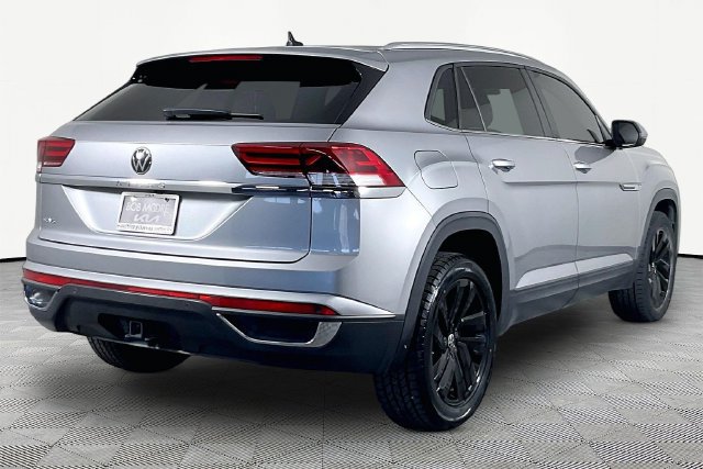 Used 2023 Volkswagen Atlas Cross Sport SE FWD image 6