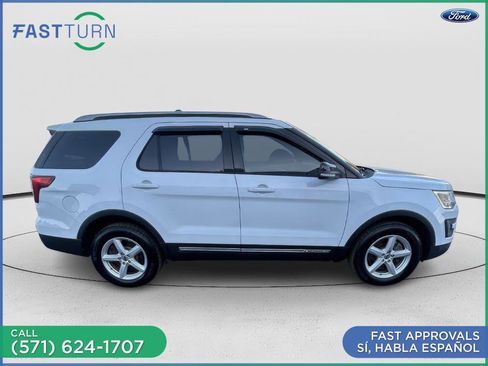 Used 2016 Ford Explorer XLT w/ Equipment Group 201A AWD/4WD image 9
