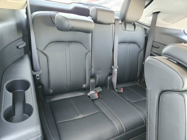 Certified 2026 MAZDA CX-90 3.3 Turbo w/ Preferred Package AWD/4WD image 13