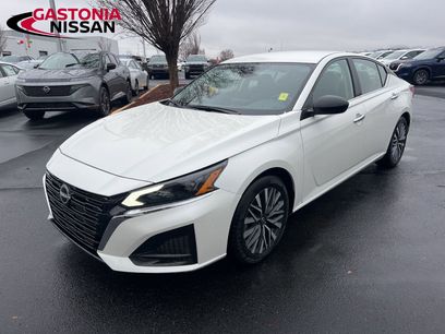 Used 2024 Nissan Altima 2.5 SV