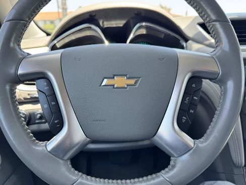 Used 2014 Chevrolet Traverse LT FWD image 46