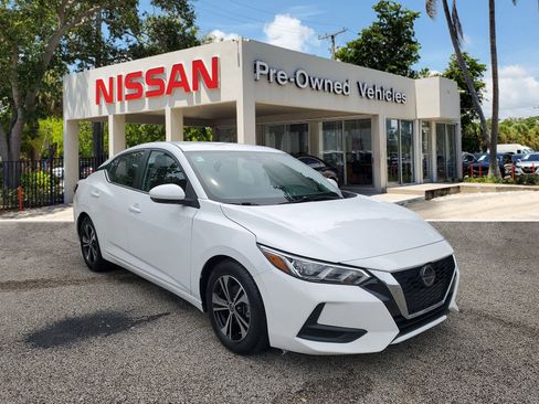 Certified 2021 Nissan Sentra SV image 3