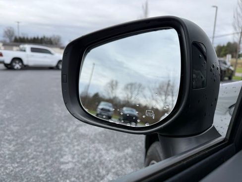 Used 2019 Subaru Crosstrek 2.0i Premium image 11