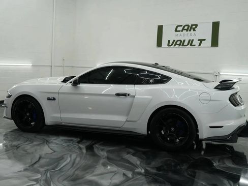 Used 2019 Ford Mustang GT Premium w/ Equipment Group 401A RWD image 17