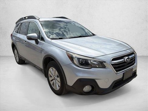 Used 2019 Subaru Outback 2.5i Premium w/ Protection Package #1 AWD/4WD image 7