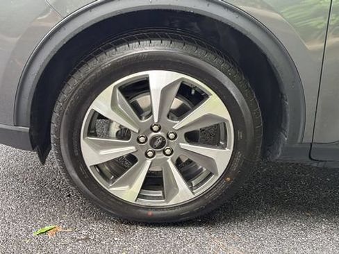 Certified 2024 Ford Escape Platinum AWD/4WD image 13