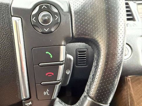 Used 2012 Land Rover Range Rover Sport HSE image 14