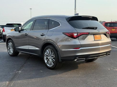 Used 2022 Acura MDX SH-AWD w/ Advance Package image 5