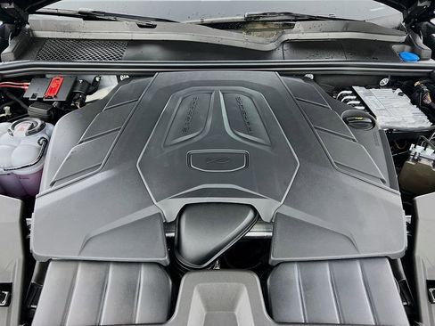 New 2026 Porsche Cayenne Coupe image 32