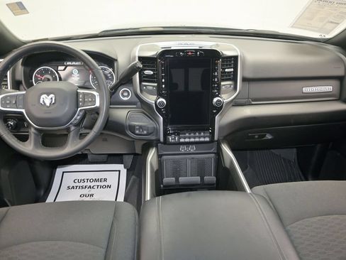 Used 2025 RAM 2500 Big Horn AWD/4WD image 15
