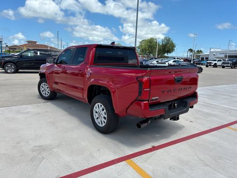 Used 2026 Toyota Tacoma SR5 AWD/4WD image 5