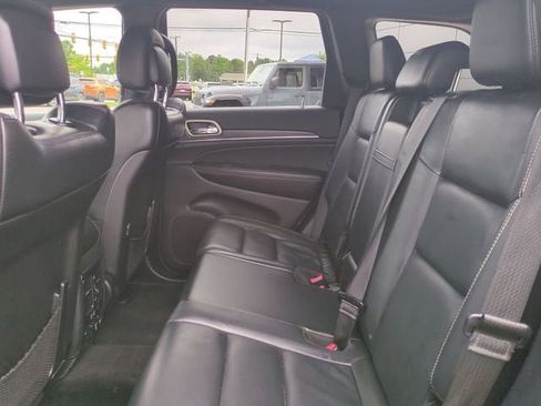 Used 2017 Jeep Grand Cherokee Limited AWD/4WD image 14
