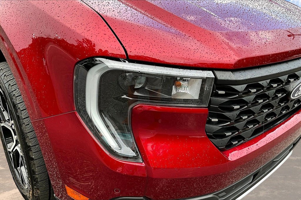 Certified 2025 Ford Maverick Lariat w/ 4K Tow Package AWD/4WD image 33