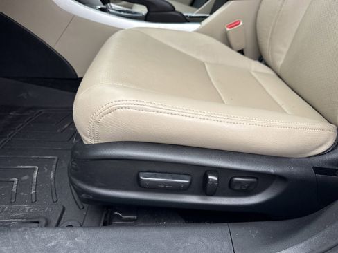 Used 2017 Honda Accord Touring image 18