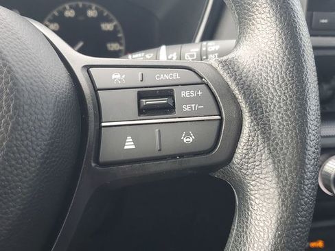 Used 2023 Honda CR-V EX image 34