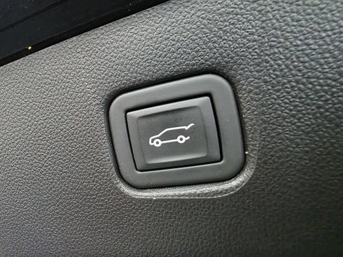 Used 2023 Chevrolet Blazer RS w/ Enhanced Convenience Package AWD/4WD image 25