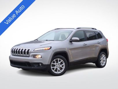 Used 2016 Jeep Cherokee Latitude w/ Comfort/Convenience Group