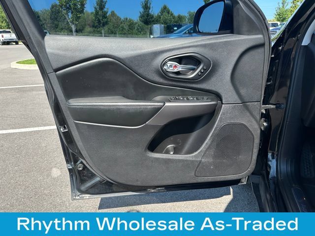 Used 2020 Jeep Cherokee Limited AWD/4WD image 13