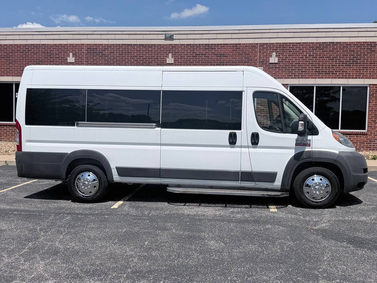 Used 2016 RAM ProMaster 3500 w/ Premium Appearance Group FWD image 5