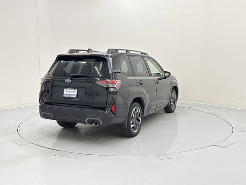 Used 2025 Subaru Forester Limited image 6