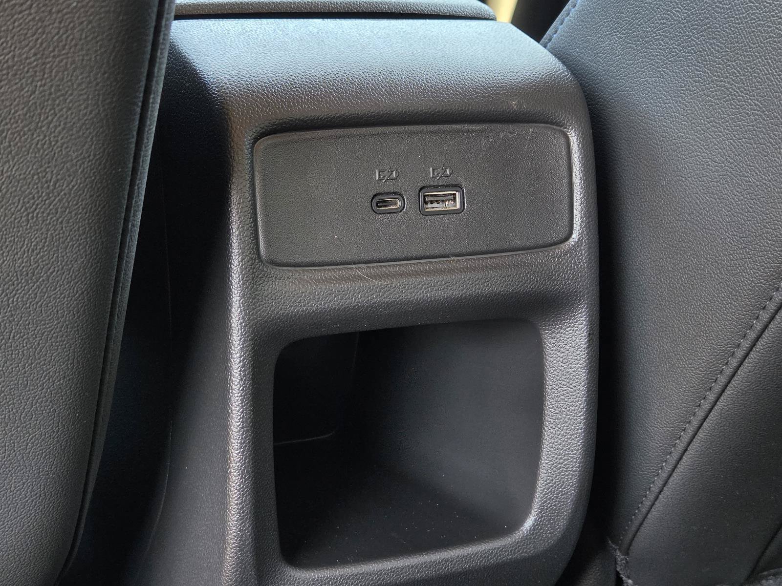 Used 2026 Chevrolet Trax LT FWD image 31