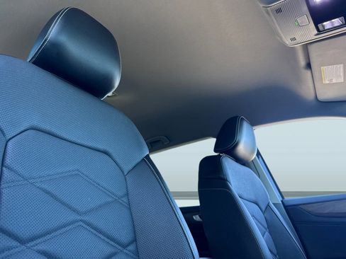 Used 2024 Volkswagen Atlas SE image 26