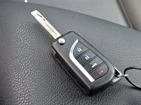 Used 2024 Toyota Camry LE FWD image 33