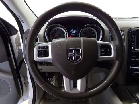 Used 2011 Dodge Durango Crew w/ Entry Nav/Commuter Group image 12