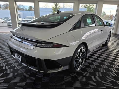 New 2025 Hyundai Ioniq 6 SEL image 4