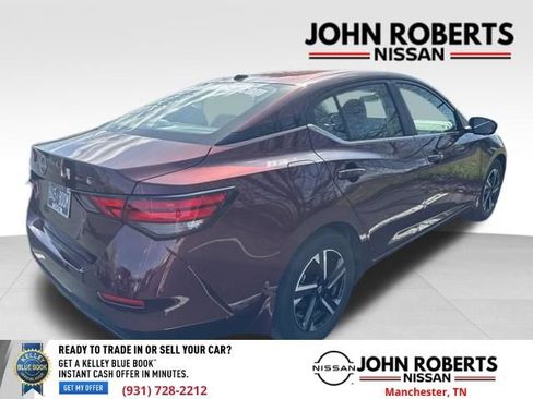 Used 2025 Nissan Sentra SV w/ Trunk Package image 6