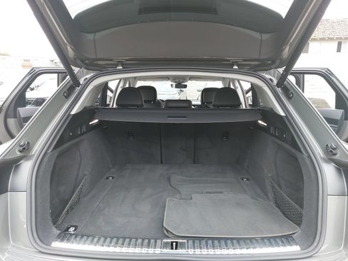 Used 2024 Audi Q8 e-tron Premium Plus w/ Prestige Package AWD/4WD image 12