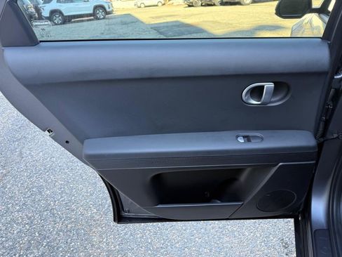 Used 2024 Hyundai Ioniq 5 SEL image 14