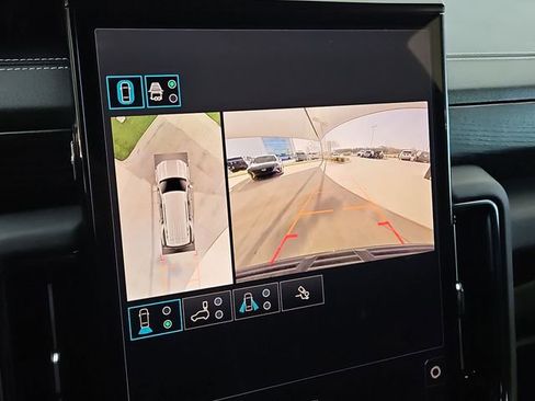 Used 2025 GMC Yukon AT4 Ultimate w/ LPO, Floor Liner Package image 9