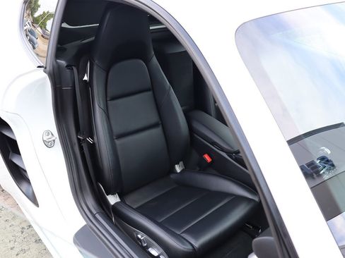 Used 2019 Porsche 718 Cayman image 28