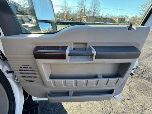 Used 2008 Ford F350 Lariat image 23