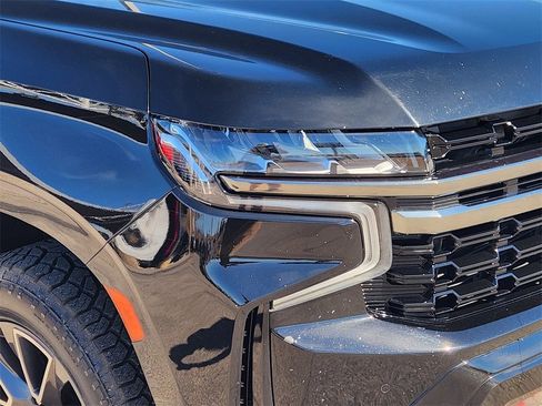 Used 2021 Chevrolet Tahoe Z71 w/ Luxury Package image 8