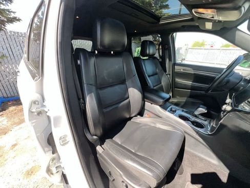 Used 2019 Jeep Grand Cherokee Limited AWD/4WD image 28
