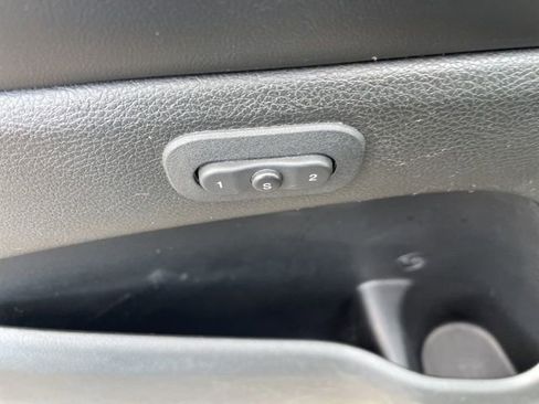 Used 2015 Jeep Grand Cherokee Limited w/ Luxury Group II image 20