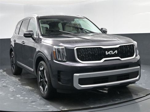 New 2025 Kia Telluride EX image 16