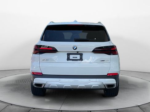 Used 2024 BMW X5 xDrive40i w/ Parking Assistance Package AWD/4WD image 6